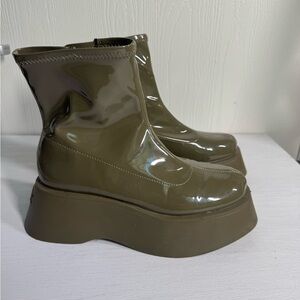 Circus Women's Platform Boots in Olive Green